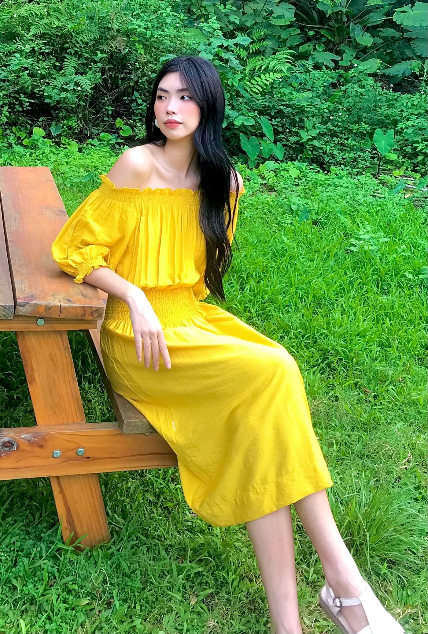 Off-the-shoulder midi dress-Yellow  color