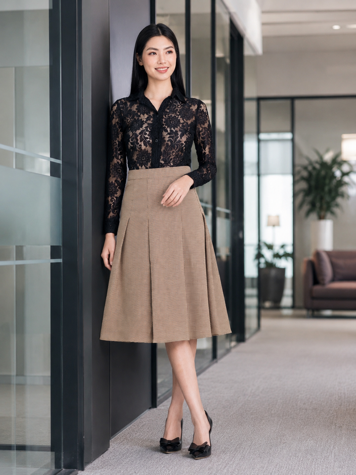 High-Waisted Pleated Midi Skirt – Checkered Pattern