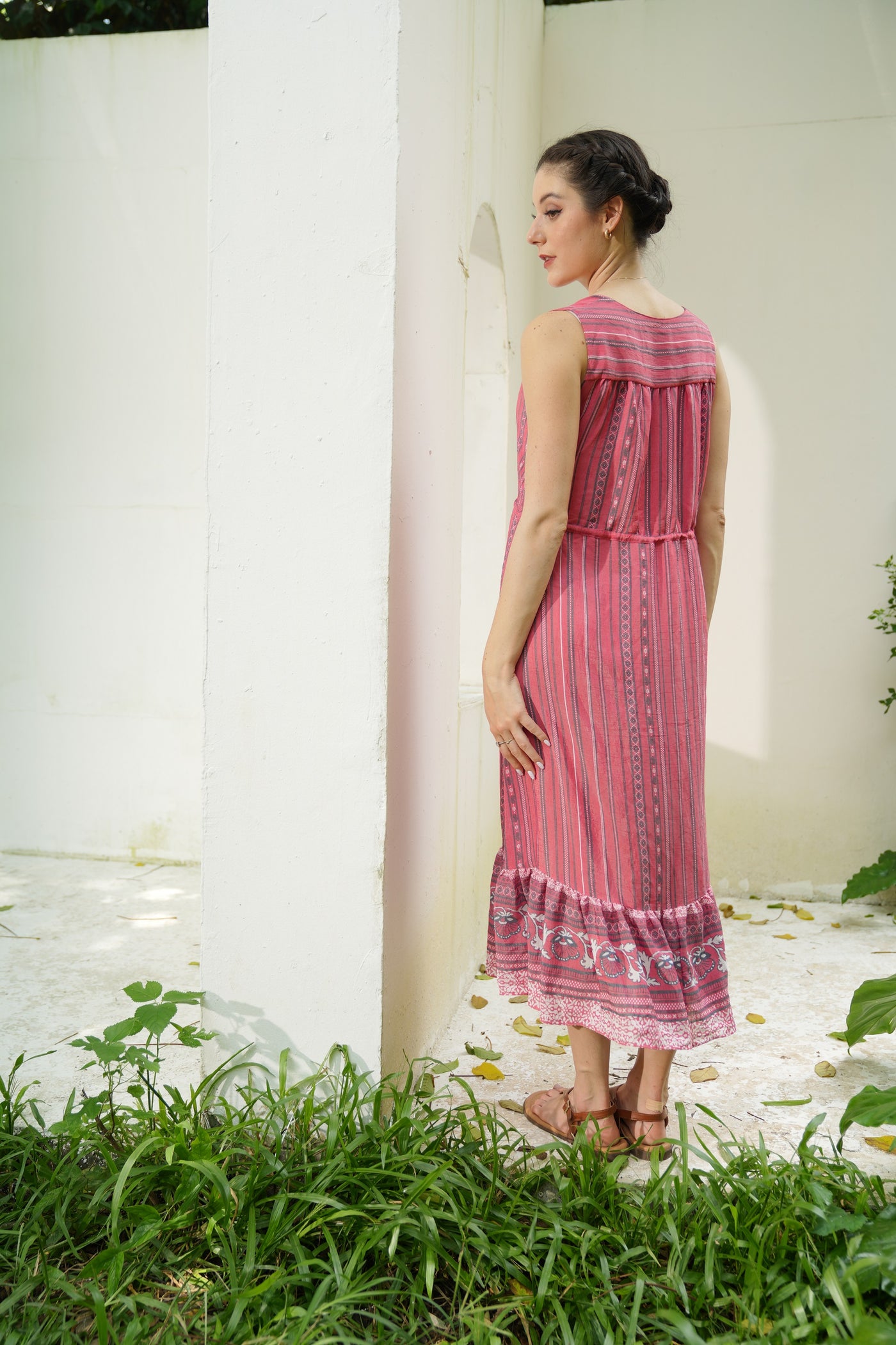 Sleeveless Stripe Printed Crepe Midi Dress