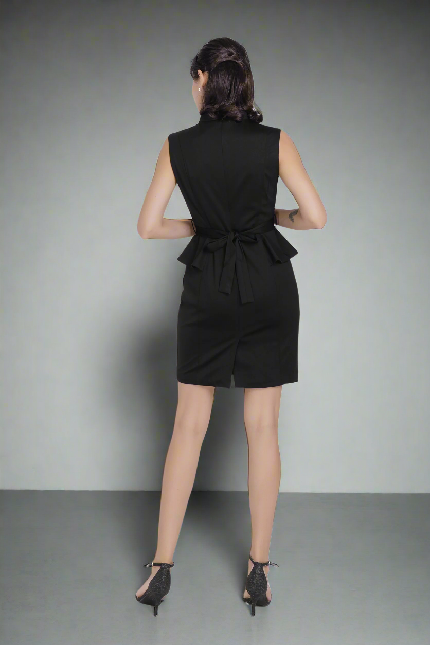 Mock neck Peplum Sleeveless Dress-Black color