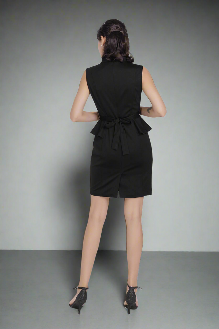 Mock neck Peplum Sleeveless Dress-Black color